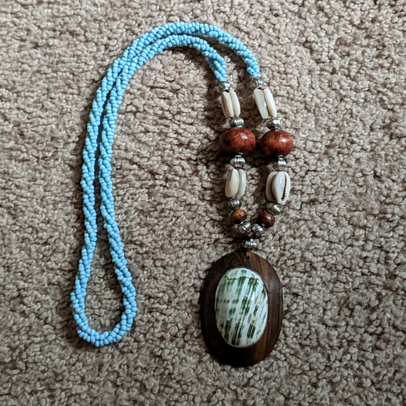 Beachy Necklace and Bracelet Set - Picture 3 of 5